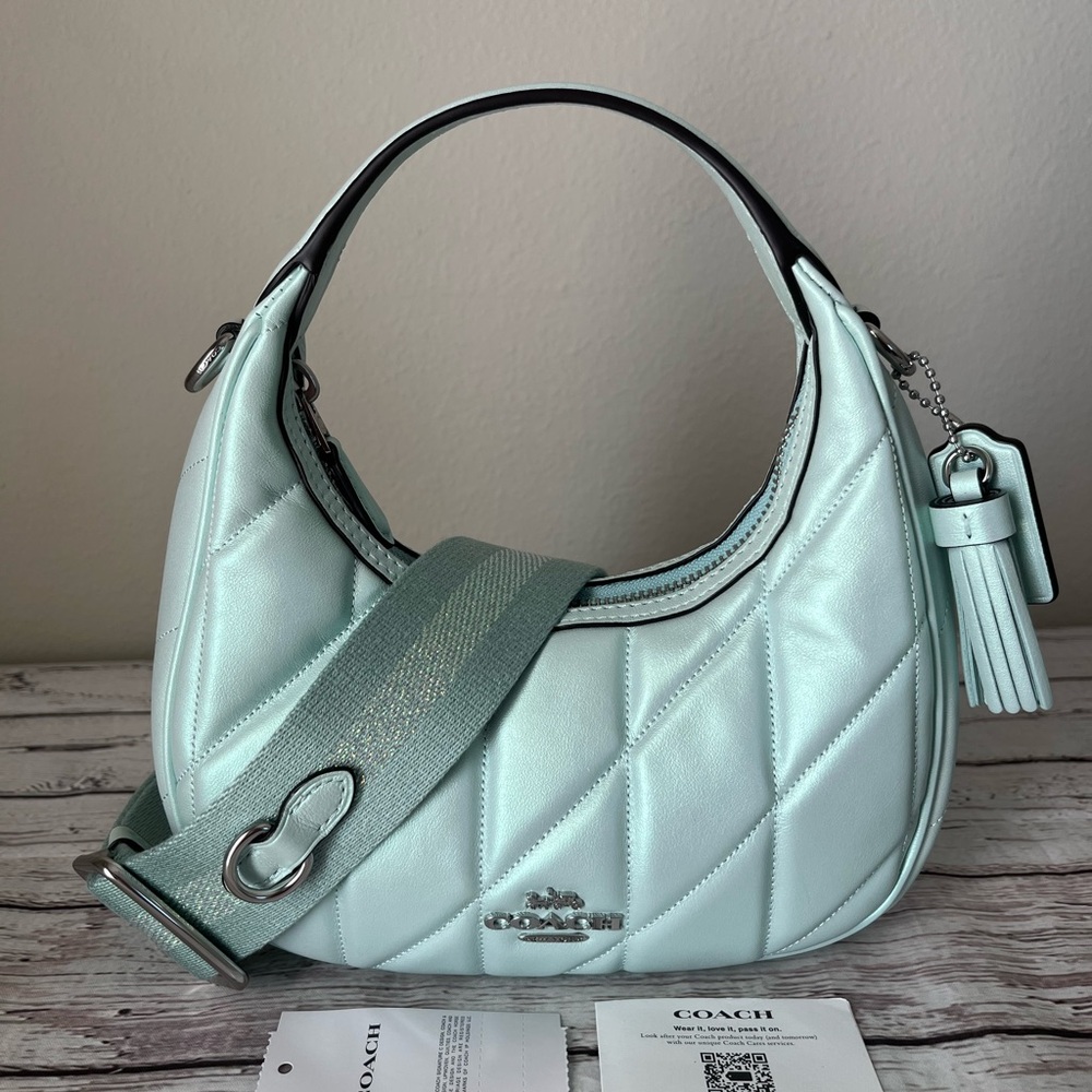 ✅Coach Carmen Mini Crossbody Bag